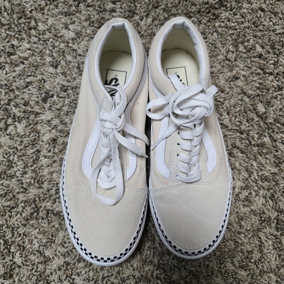 Vans Shoes - Vans Old Skool trainers women's 8